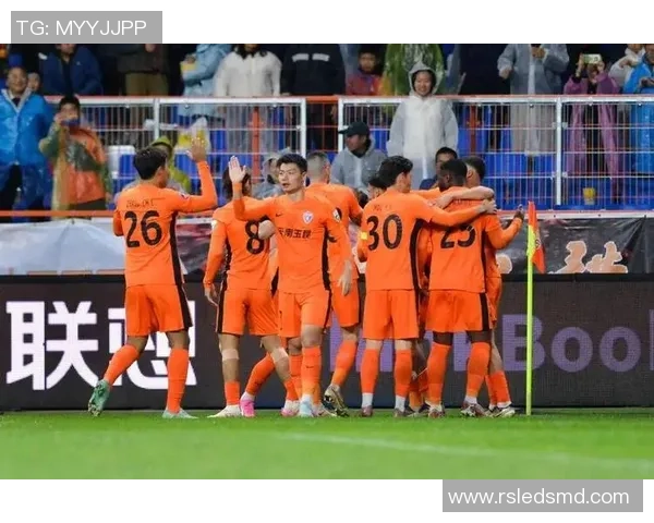 中超精彩对决曼城大胜里昂引发全场热议与惊喜