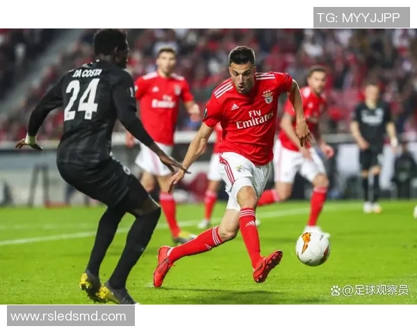 意甲激战：里昂大胜本菲卡红牌事件引发全场热议与转会传闻