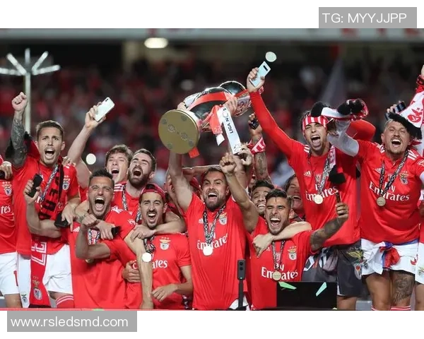 意甲激情对决本菲卡大胜波尔图战术解析与绝杀时刻回顾