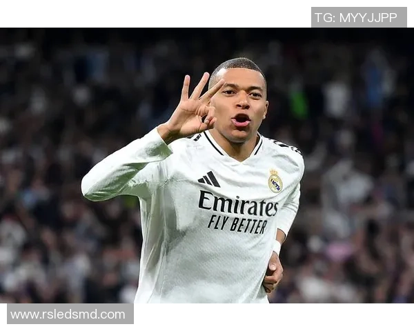 曼城与巴黎圣日耳曼友谊赛精彩回顾帽子戏法引发全场狂欢