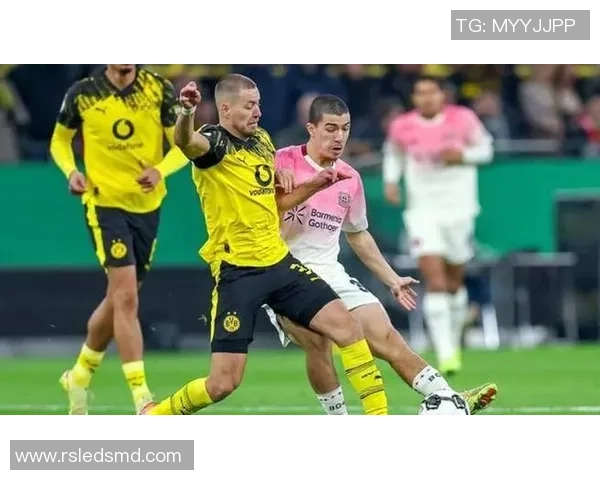 欧联杯精彩对决曼城大胜巴萨逆转瞬间点燃全场激情