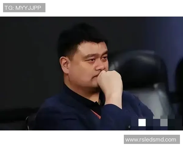 姚明携手消防队伍共同抗击火灾展现体育精神与社会责任