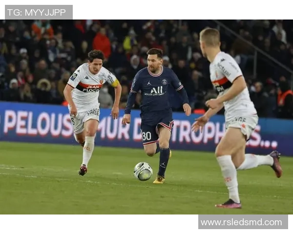 欧联杯阿森纳逆转巴黎圣日耳曼点球大战引发争议判罚全场沸腾